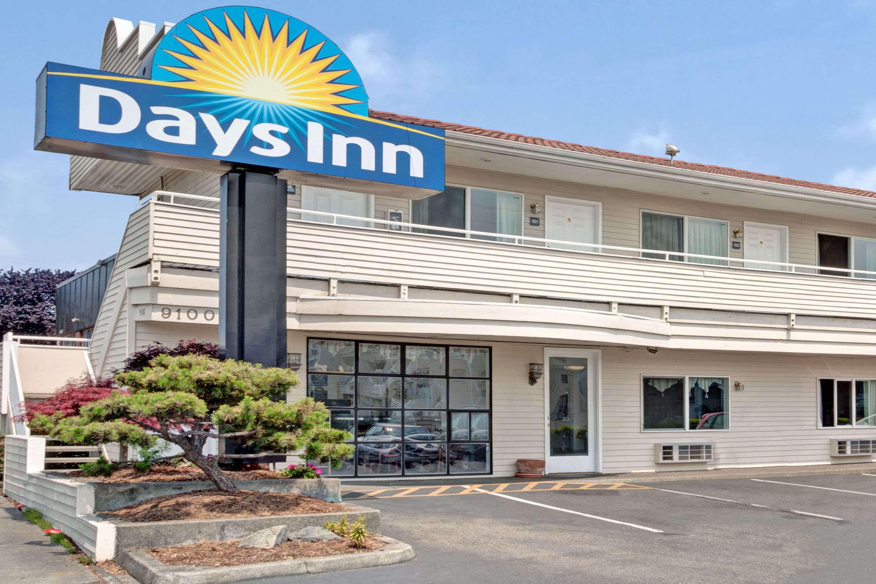 Days Inn By Wyndham Seattle North Of Downtown Exterior foto
